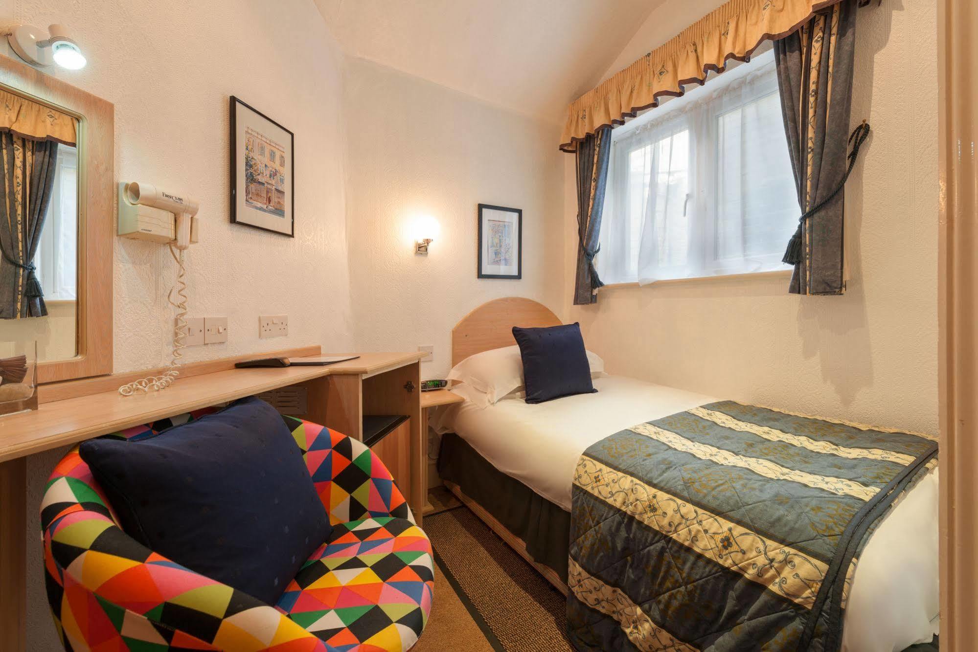 The Melita Hotel Лондон Екстериор снимка
